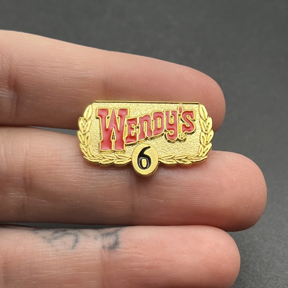 Wendy’s Fast Food Restaurant 6 Years Of Service Employee Lapel Hat Pin